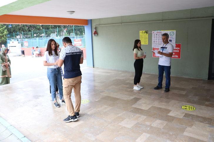 Üniversite adaylarının YKS'nin ikinci oturumu Alan Yeterlilik Testi heyecanı G5