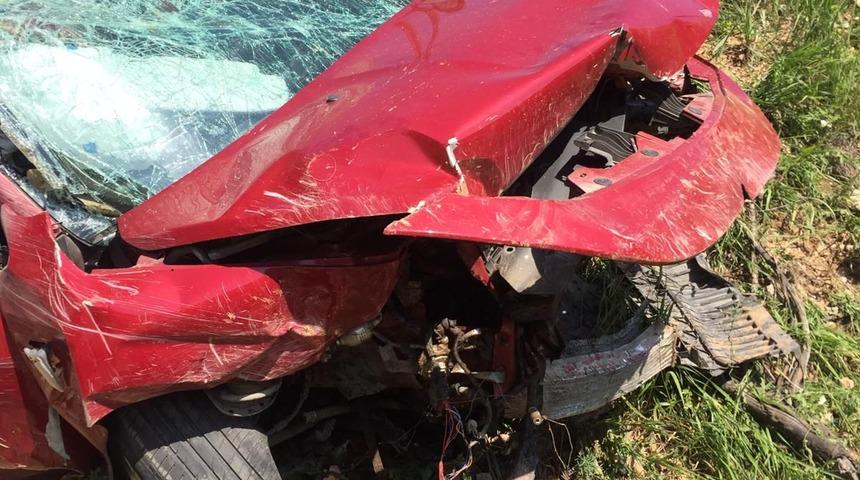 Erzurum'da otomobil şarampole devrildi 2 kişi öldü, 3 kişi yaralandı