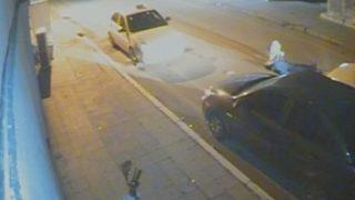 Vurulan sevgilisini olay yerinde bırakıp kaçtı