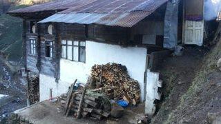 Akrabası 2 kardeşi öldüren şüpheli, evinin altındaki sığınakta yakalandı