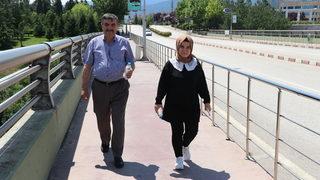 Karabük'te 66 yaşındaki marangoz, kızıyla YKS'ye girdi