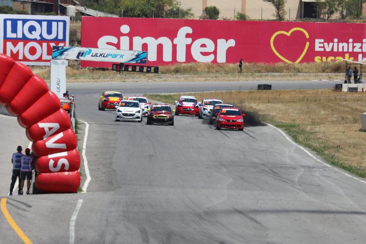 AVIS 2022 Türkiye Pist Şampiyonası'nın 1. ayak yarışları İzmir'de tamamlandı G1