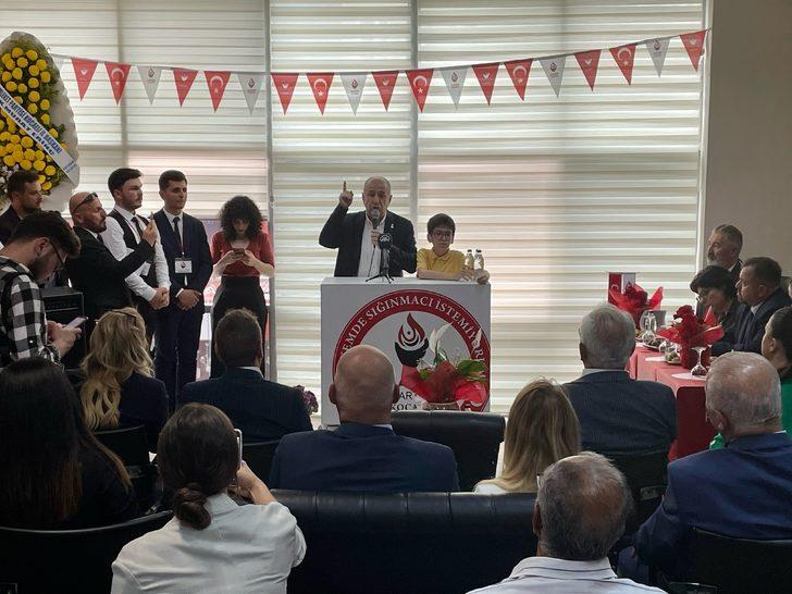 Zafer Partisi Genel Başkanı Özdağ, partisinin Kocaeli İl Kongresi'ne katıldı G3