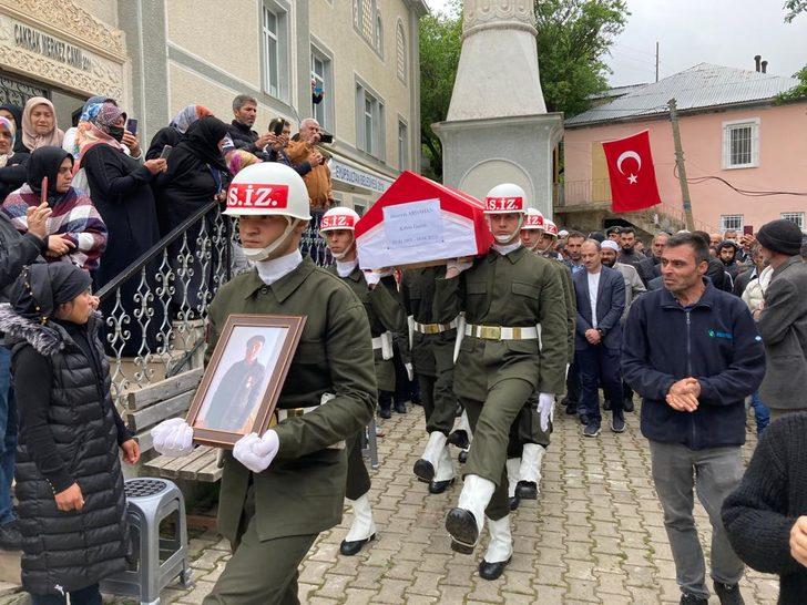GÜNCELLEME - Giresun'da devrilen otomobildeki Kıbrıs gazisi hayatını kaybetti G3