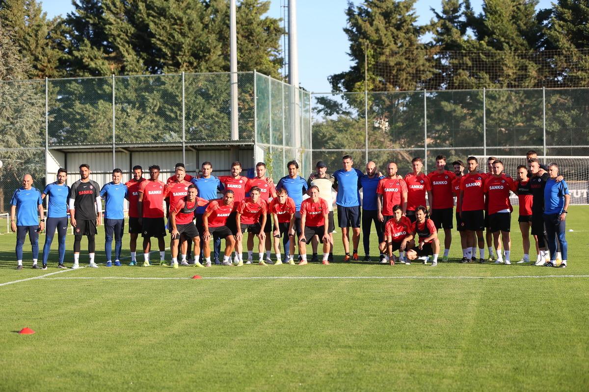 Gaziantep FK Teknik Direkt&ouml;r&uuml; Erol Bulut'tan transfer a&ccedil;ıklaması: