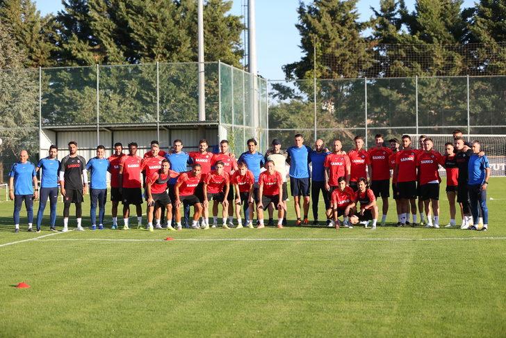 Gaziantep FK Teknik Direktörü Erol Bulut'tan transfer açıklaması: G1