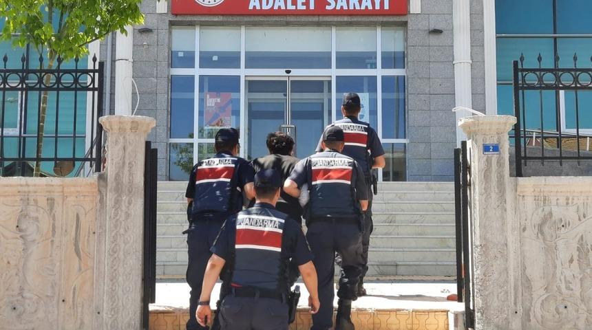 Aksaray'da 10 yıldır aranan cinayet zanlısı ahırda yakalandı