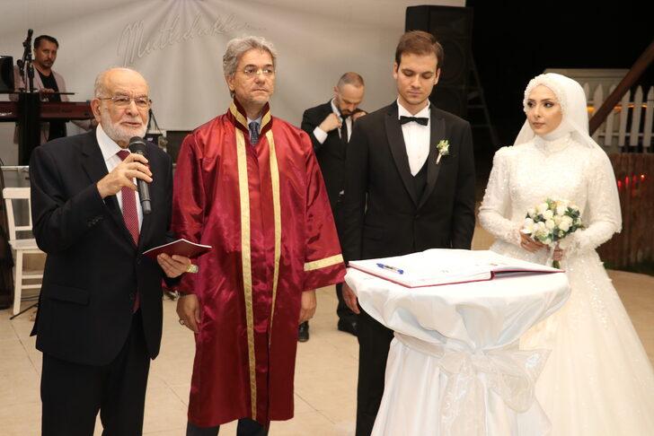 Saadet Partisi Genel Başkanı Karamollaoğlu, İzmir'de nikah şahitliği yaptı G2