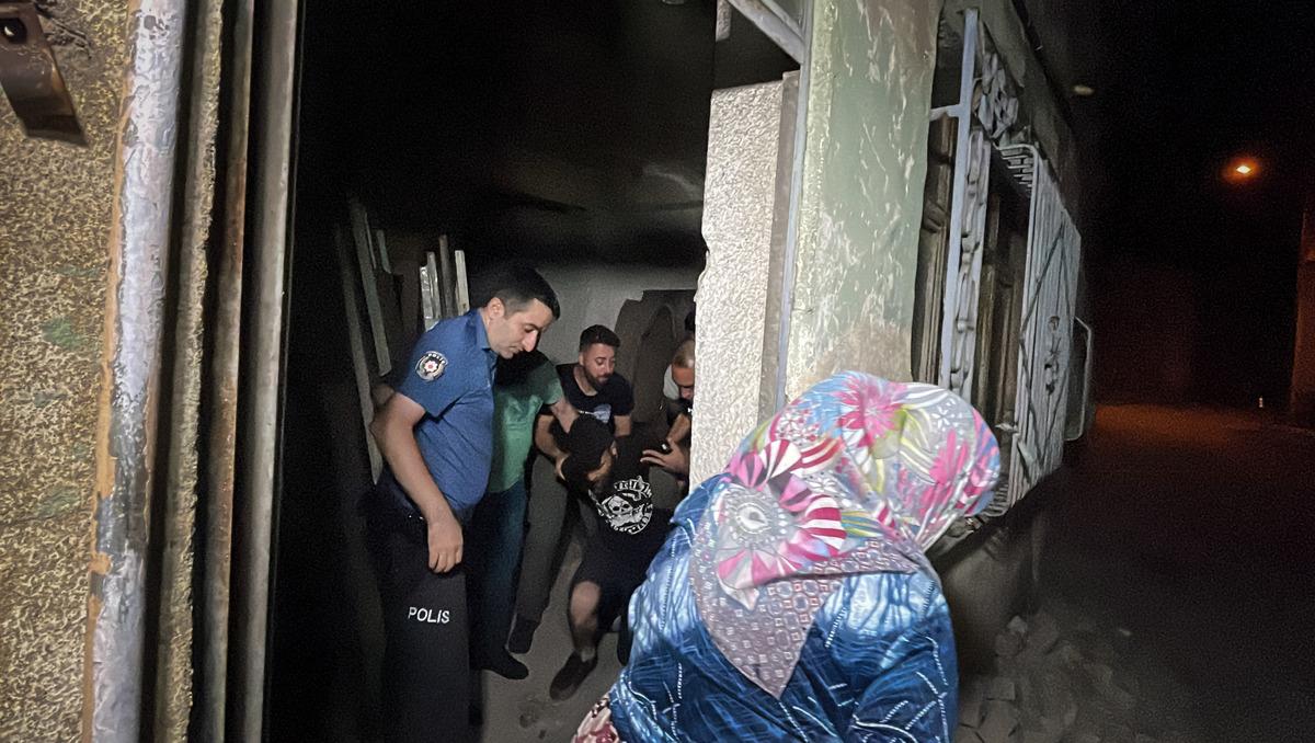 Bursa'da hırsızlık zanlısı 2 kişi yakalandı