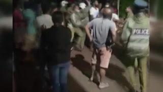 İstasyondaki yakıt tükenince ortalık savaş alanına döndü! Polis ateş açarak karşılık verdi