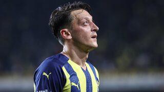 SON DAKİKA: Mesut Özil Fenerbahçe'yi takip etmeyi bıraktı!