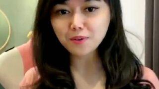 Sosyal medya fenomeninden şaşırtan hareket! Canlı yayın açıp mastürbasyon yaptı, binlerce kişi onu izledi