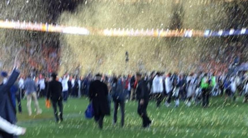 Tim Cook Twitter’da alay konusu oldu!