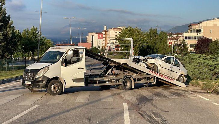 Karabük'te tır ile otomobilin çarpıştığı kazada 3 kişi yaralandı