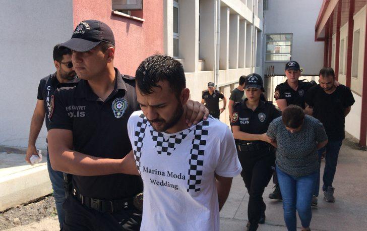 Adana'da evinde öldürülen kişinin katil zanlıları, silahlı saldırıda yaralanan kadının yakınları çıktı G4