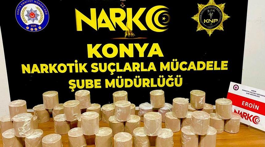 Konya'da ara&ccedil;larında uyuşturucu ele ge&ccedil;irilen 3 zanlı tutuklandı