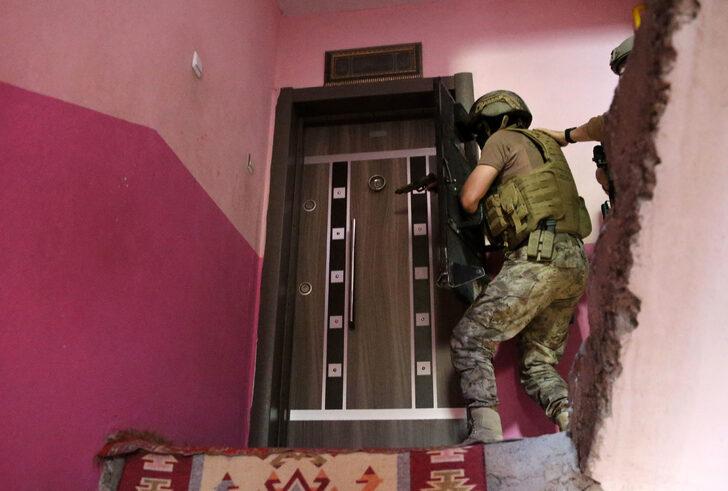 Muş'ta 118 polisin katılımıyla düzenlenen uyuşturucu operasyonunda 8 şüpheli yakalandı G2