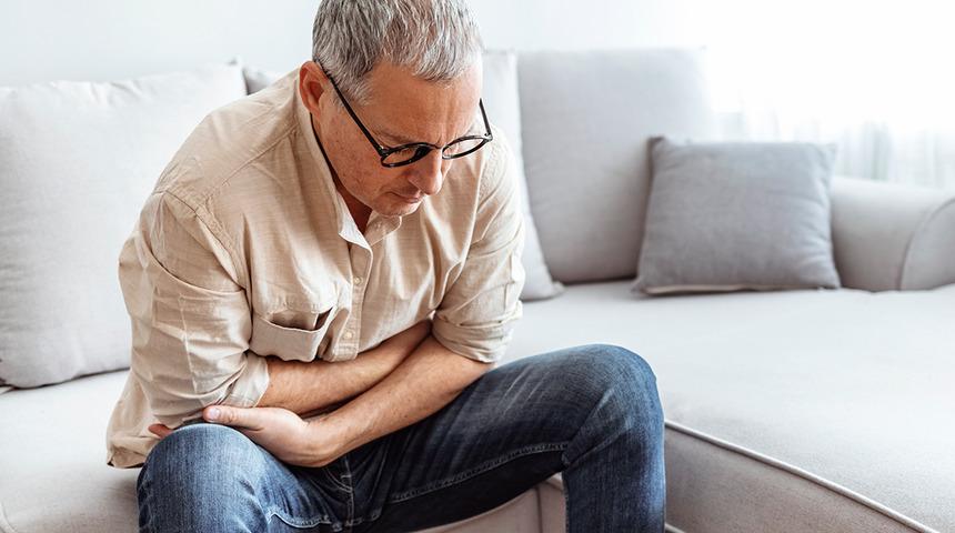 Reflü oluşumunu engellemek çok kolay! Sadece iki bardak içerek…