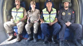 Kars'ta jandarma ekipleri kurbanlık sevklerini helikopterle denetledi