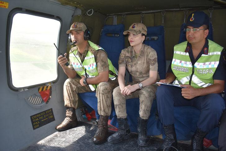 Kars'ta jandarma ekipleri kurbanlık sevklerini helikopterle denetledi G3