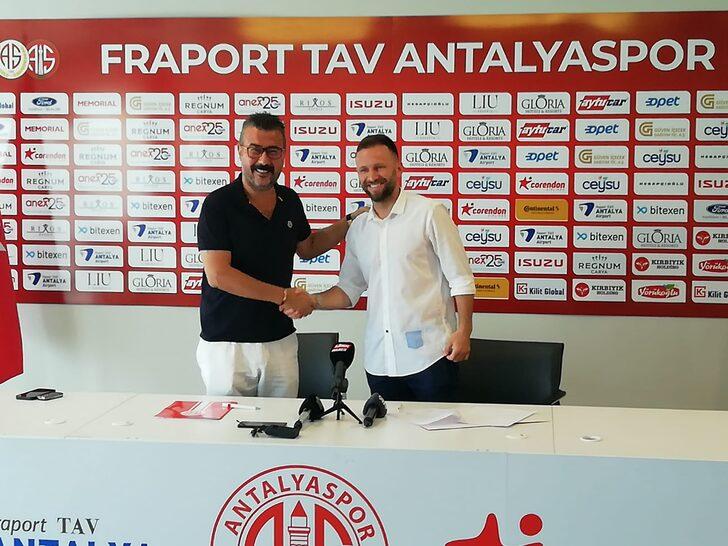 Antalyaspor, Hakan Özmert ile 1 yıllık yeni sözleşme imzaladı G2