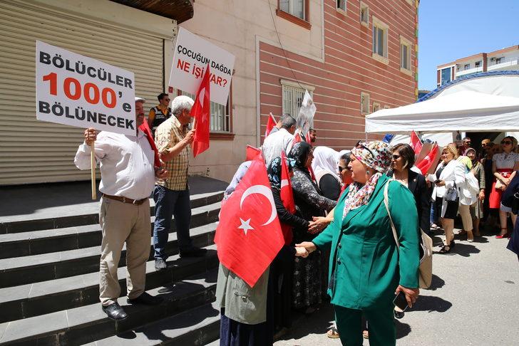 Kadın muhtarlardan Diyarbakır annelerine ziyaret G5