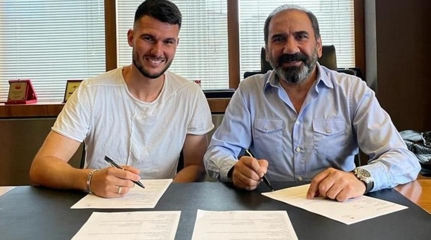 Sivasspor, Robin Yalçın'ı kadrosuna kattı