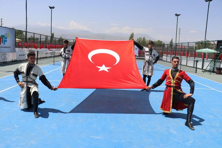 Iğdır'da Kayısı Cup Tenis Turnuvası başladı G1