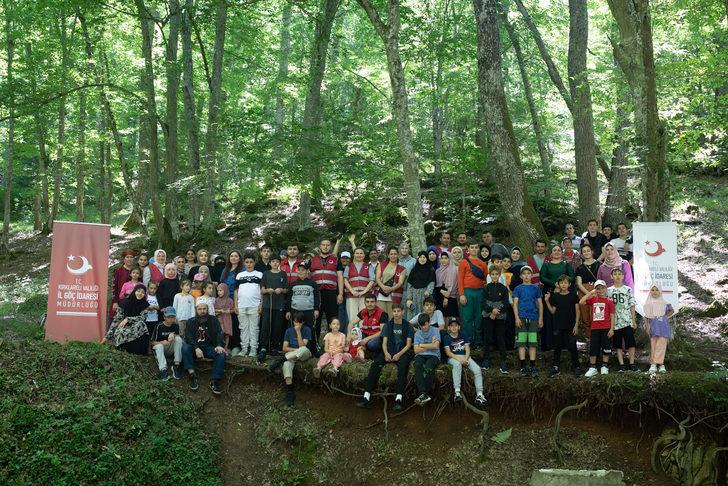 Kırklareli'nde misafir edilen Kırım Tatar Türklerine Dupnisa Mağarası gezdirildi G3