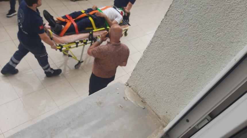 Adliyede hareketli anlar! Mahkemenin kararını duyunca elleri kelepçeli 3’üncü kattan atladı