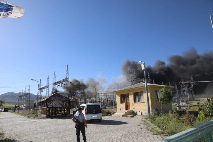 Başkale'de trafo merkezinde yangın çıktı G2