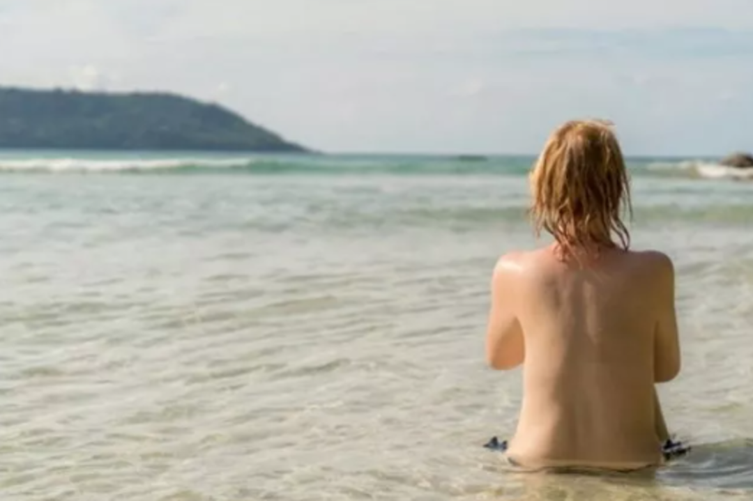 Buralarda tamamen &ouml;zg&uuml;rs&uuml;n&uuml;z! Avrupa&rsquo;nın en iyi &ccedil;ıplaklar plajları: Fransa&rsquo;dan İspanya&rsquo;ya kadar...