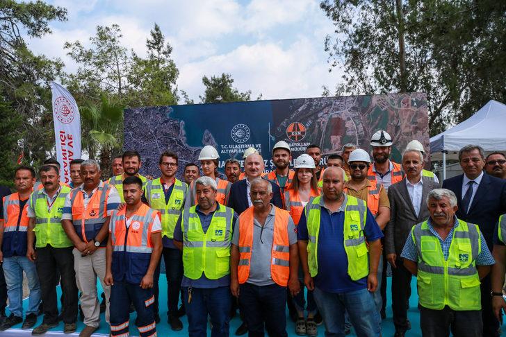 Bakan Karaismailoğlu: "Adana 15 Temmuz Şehitler Köprüsü 2023'te açılacak" G5