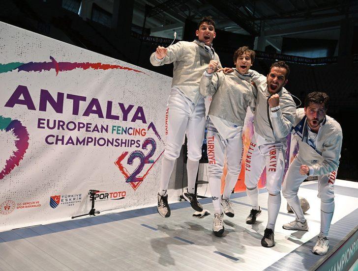 Erkek Kılıç Milli Takımı, Avrupa üçüncüsü oldu G4