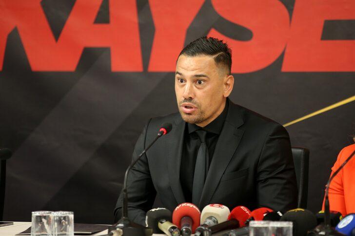 Kayserispor, teknik direktör Çağdaş Atan için imza töreni düzenledi G3