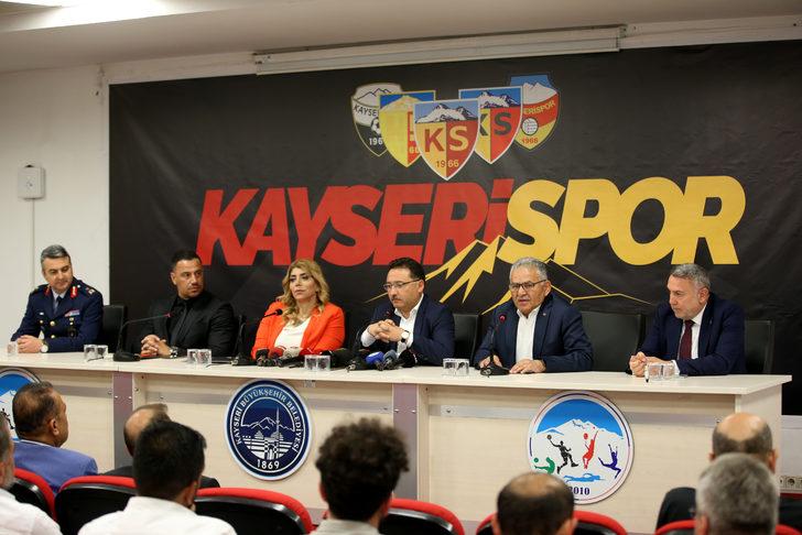 Kayserispor, teknik direktör Çağdaş Atan için imza töreni düzenledi G4