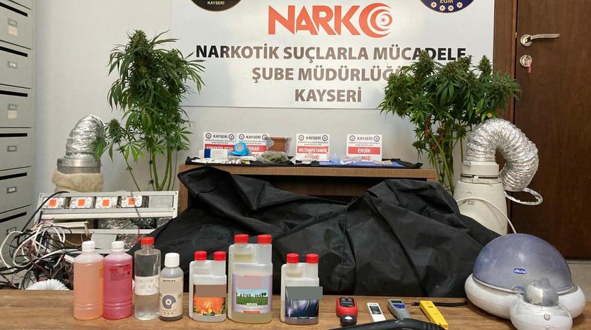 Kayseri'de uyuşturucu imalatı ve ticareti yaptığı iddia edilen zanlı yakalandı