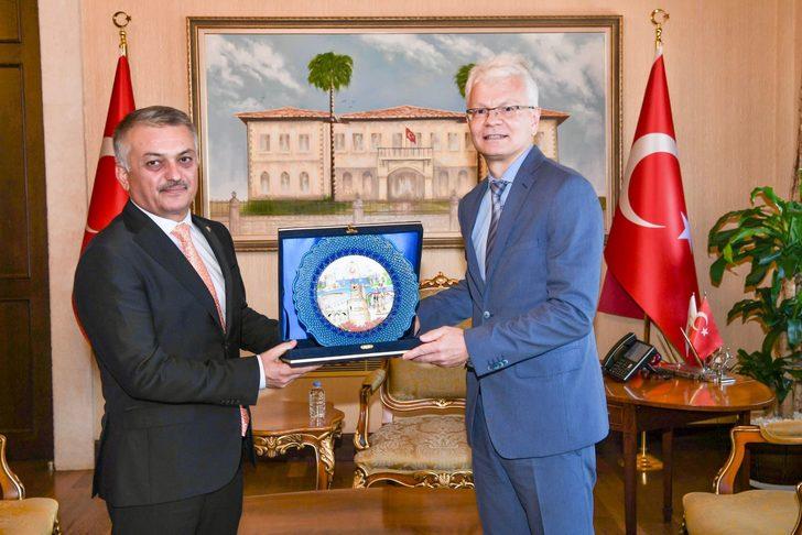 Litvanya'nın Ankara Büyükelçisi Ricardas Degutis, Antalya Valiliğini ziyaret etti: G3