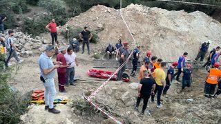 Manisa'da kazı çalışmasında meydana gelen göçükteki kişinin cenazesine ulaşıldı