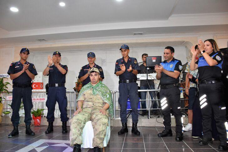 Bilecik'te down sendromlu genç için temsili asker eğlencesi düzenlendi G3