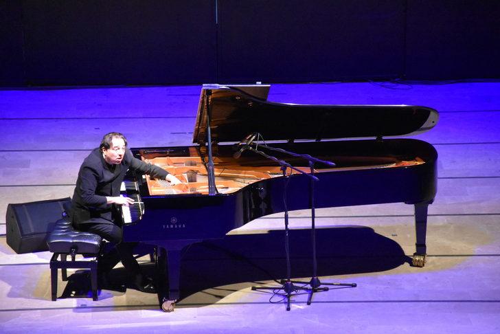 Piyanist ve besteci Fazıl Say, Marmaris'te konser verdi G5