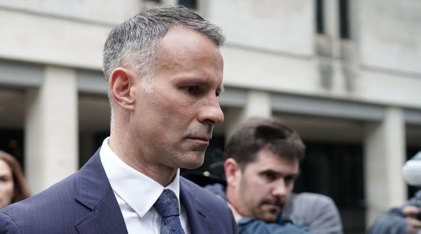 Ryan Giggs, Galler'in milli takımı teknik direktörlüğünden istifa etti