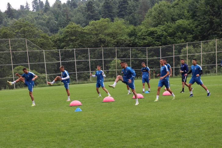 KF Tirana, UEFA Şampiyonlar Ligi elemelerine Bolu'da hazırlanıyor G3