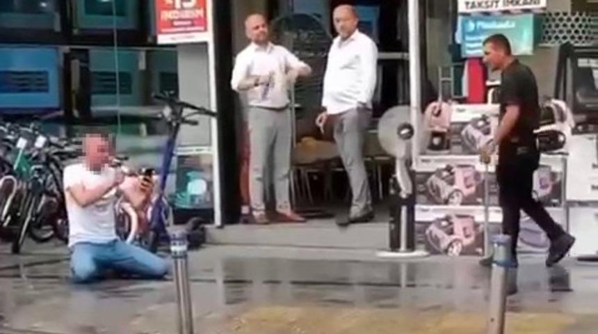 İstanbul'da korku dolu anlar! "Dolandırıldım" deyip kendi boğazına bıçak dayadı