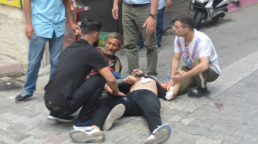 Adana'da sokaklar savaş alanına döndü! Esnafın kavgasında kurşunlar havada uçuştu