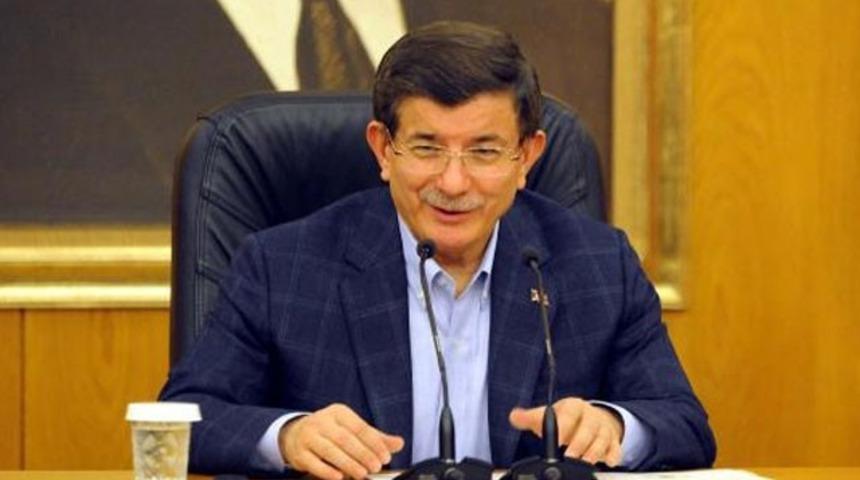 Davutoğlu Vietnamlı şehit eşinin aylık alması için talimat verdi