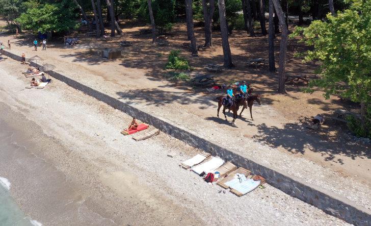 Dilek Yarımadası Milli Parkı'nda güvenliği atlı jandarma ekipleri sağlıyor G3