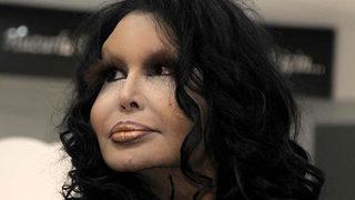 Saçlarını 'Hürrem' kızılı yaptı! Bülent Ersoy'u gören tanıyamadı