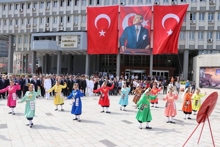 Zonguldak'ın kurtuluşunun 101'inci yılı ve Uzun Mehmet'i Anma Günü etkinlikleri yapıldı G3