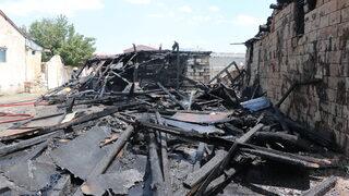 Erzurum'da hayvanların bulunduğu ahırda çıkan yangın söndürüldü